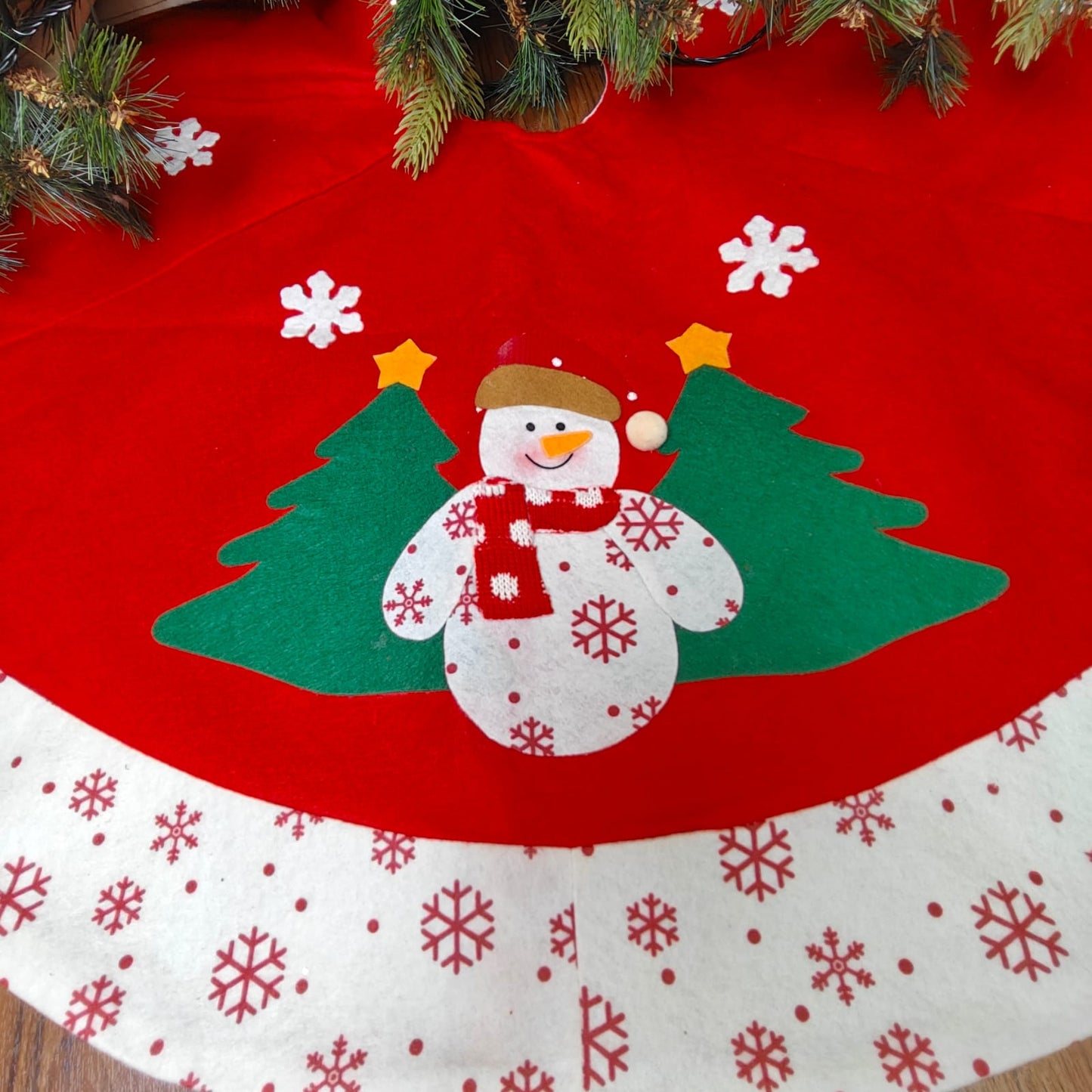 42'' Tree Skirt – Snowman Wonderland