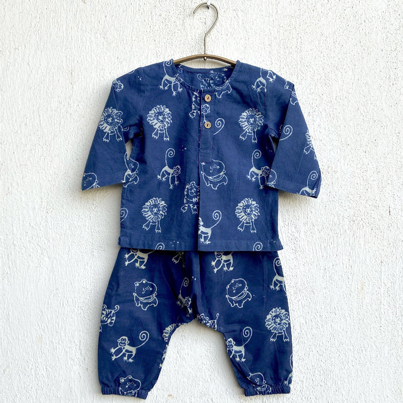 Hypoallergenic zoo print kurta set ideal for sensitive skin in indigo