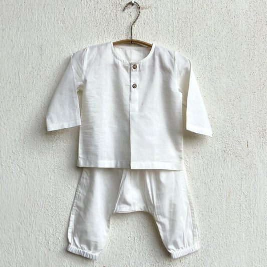 Apparel, Baby clothing, Infantwear, Newborn clothing. Organic Baby Clothing, Newborn Gift Set, sustainable baby, conscious clothing, baby kurta pajamas, baby angrakha, whitewater kids, newborn baby clothes,
